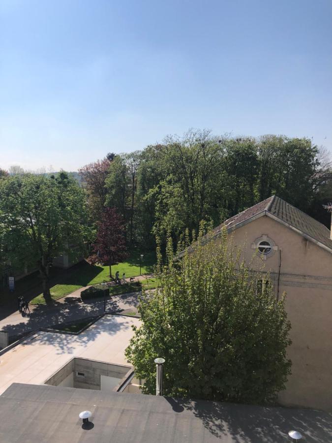 Appart Meuble 45M2 Calme Et Lumineux Au Continental Vittel Exterior foto